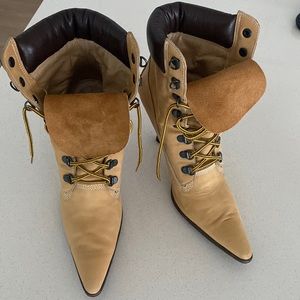 Manolo Blahnik timberland vintage booties size 39.5